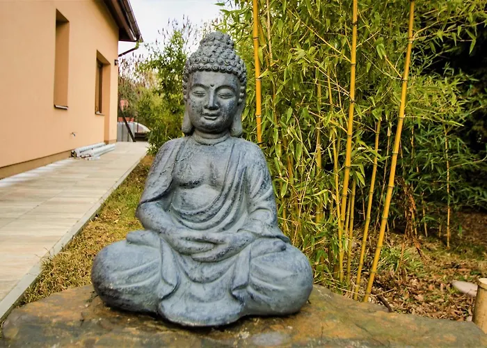纳美国旅馆 3*